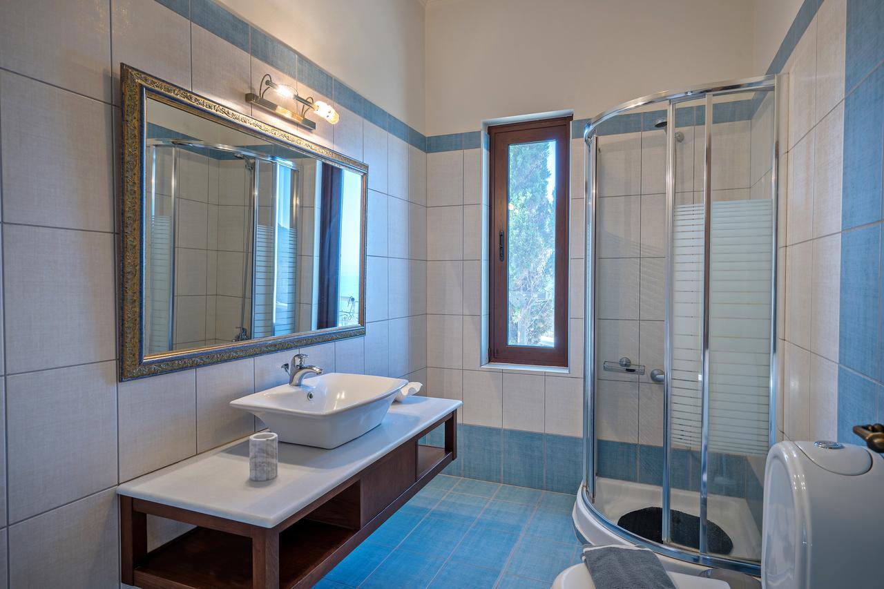 Sea Views At Villa Anemomylos With Heated Pool, Ping Pong And Tennis Agia Pelagia  Luaran gambar